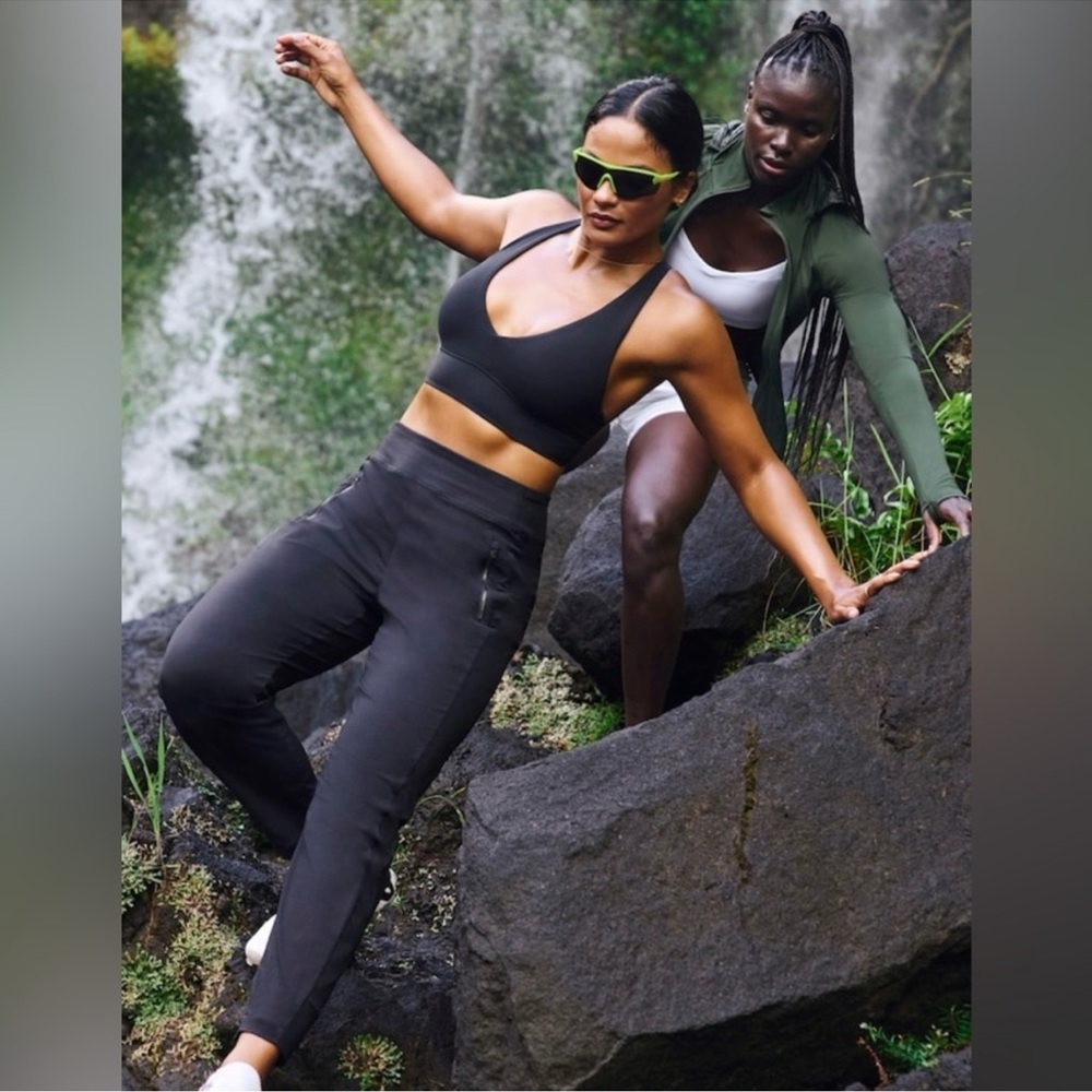 Athleta Black TREKKIE NORTH JOGGER